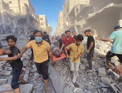 شهداء وجرحى بقصف إسرائيلي على شارع الشفاء بغزة