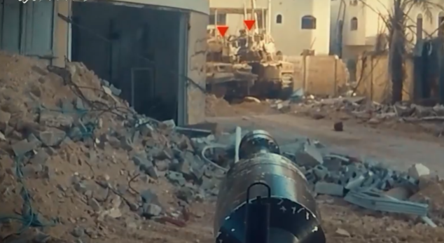 قصف إسرائيلي على منازل ومستشفيات والاحتلال يعلن مقتل ضابط بغزة