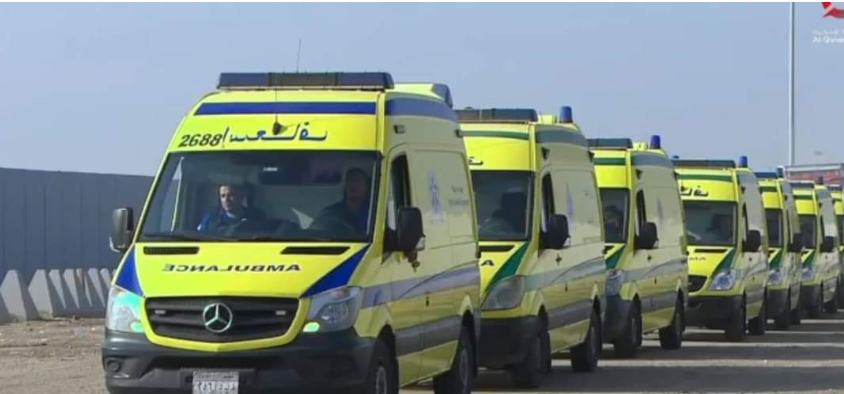 مصر ترسل 40 سيارة إسعاف إلى معبر رفح استعدادا لاستقبال الفلسطينيين الجرحى