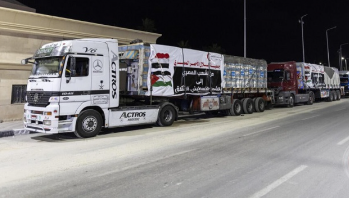 مصر ترسل الدفعة السادسة عشر للمساعدات الفلسطينية لغزة