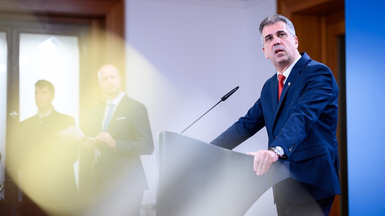 وزير الخارجية الإسرائيلي يعلن موعد بدء تنفيذ الاتفاق مع حماس