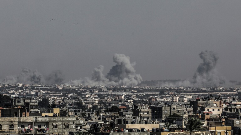تواصل القصف الإسرائيلي لقطاع غزةلليوم الثلاثين على التوالي