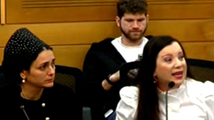 أهالي الأسرى الإسرائيليين لبن غفير: منطقك أعوج وما تقوم به "سيرك"على دماء ذوينا