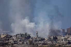 قصف مدفعي كثيف لمواقع أطلقت منها الصواريخ بغزة