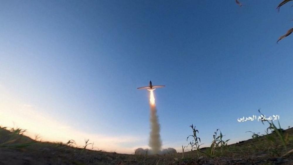 القوات المسلحة اليمنية تستهدف سفينة "كيم رينجر" الأمريكية