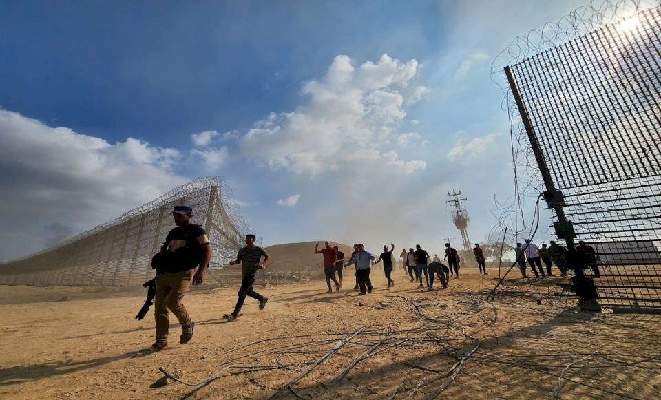 يديعوت تكشف عن إخفاق كبير لجيش الاحتلال: أوامر بقتل أي أسير إسرائيلي!