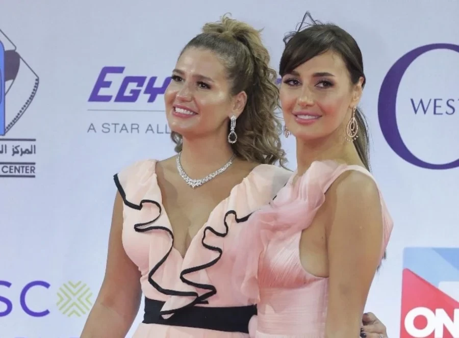 هل تكرر حلا شيحة نجاح شقيقتها هنا مع خالد النبوي؟