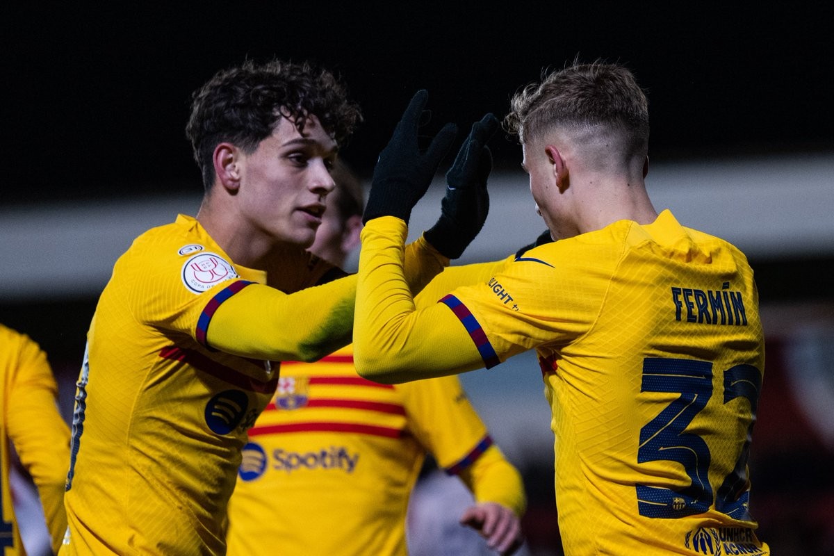 بالصور.. برشلونة يعبر بارباسترو ويتأهل لثمن نهائي كأس الملك