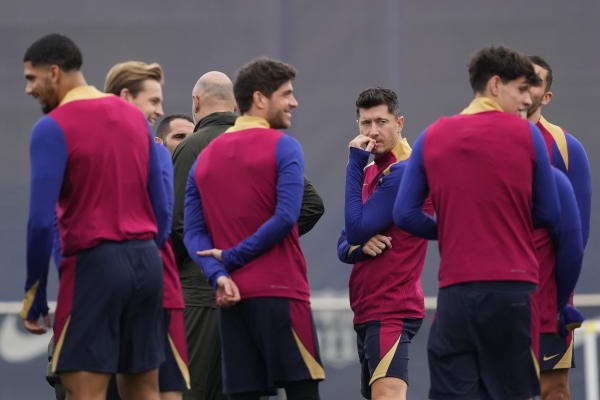 بطولة إسبانيا: برشلونة "الجريح" أمام امتحان ريال بيتيس