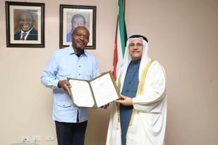 رئيس البرلمان العربي يثمن المواقف المشرفة لجنوب إفريقيا لدعم القضية الفلسطينية ويبحث ترتيبات تكريم رئيسها بالوسام الدولي