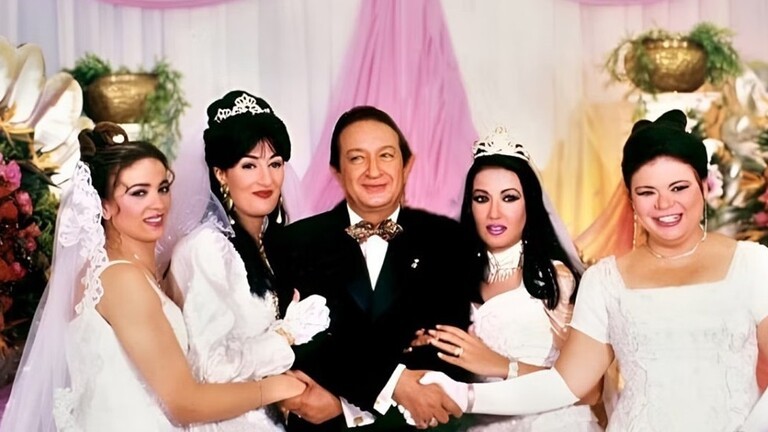 بعد مرور 22 عاما.. مخرج "عائلة الحاج متولى" يكشف سرا عن نهاية المسلسل