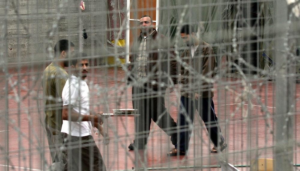 حماس تحذر من مخطط الاحتلال بقتل المعتقلين عمدًا