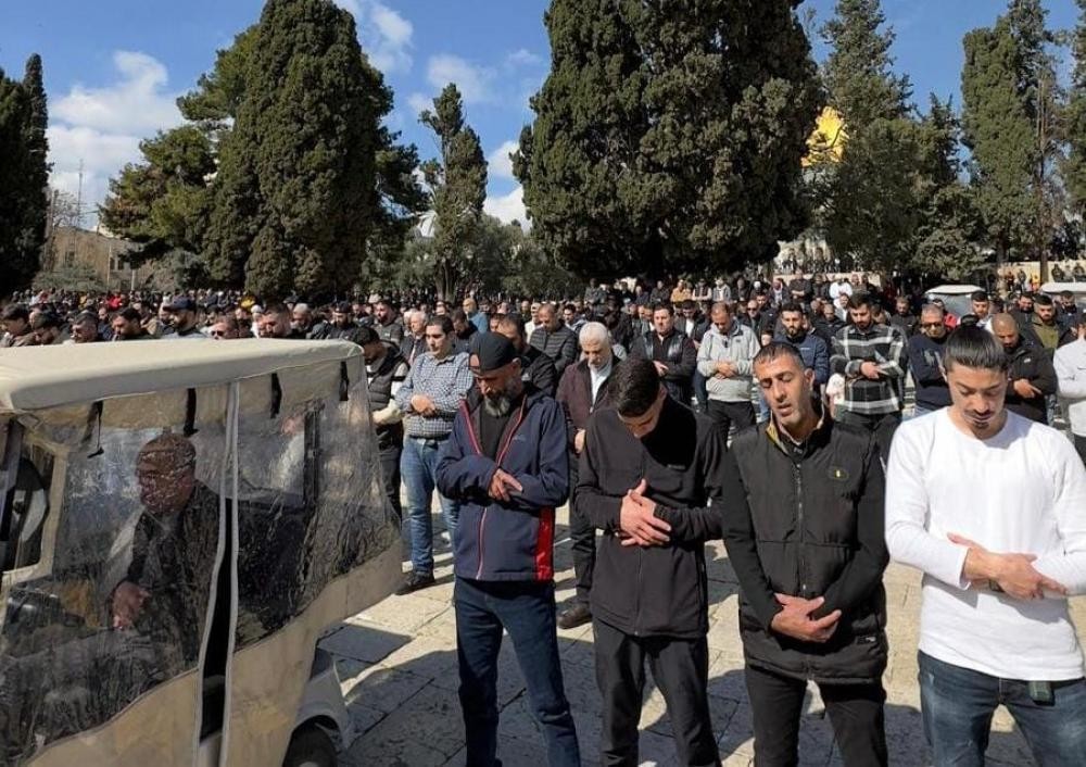 25 ألف مصلٍ يؤدون الجمعة في المسجد الأقصى