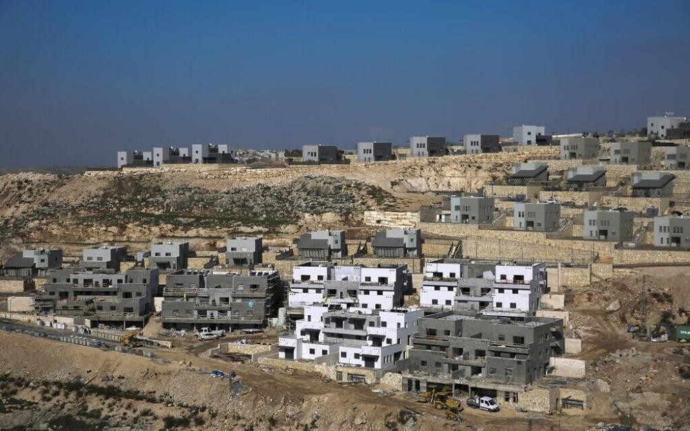 ضوء أخضر إسرائيلي لبناء آلاف الوحدات الاستيطانية في الضفة