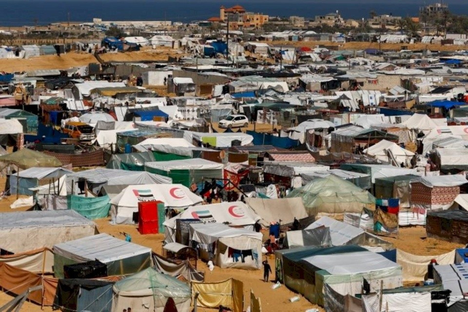 مصدر أمني إسرائيلي: لا خيار لنا سوى اجتياح رفح وإجلاء المدنيين عبر البحر