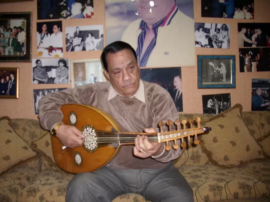 ابن حلمي بكر يبكي نادماً: فشلت في إنقاذه وهذه وصيته الأخيرة