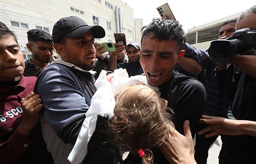 94 شهيداً، الاحتلال يرتكب مجازر واسعة وآلياته توسّع العدوان غربي خان يونس وغزة