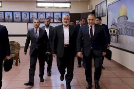 وفد من حماس يصل القاهرة للتفاوض حول وقف إطلاق النار بغزة