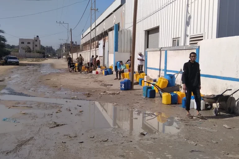 بلديات وسط غزة: الاحتلال يتعمد قصف مقرات البلديات وآبار المياه ومخازن الطوارئ