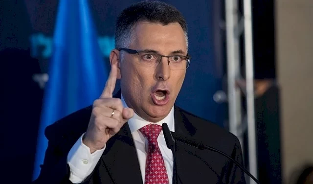 ساعر يعلن استقالته من حكومة الطورائ الإسرائيلية