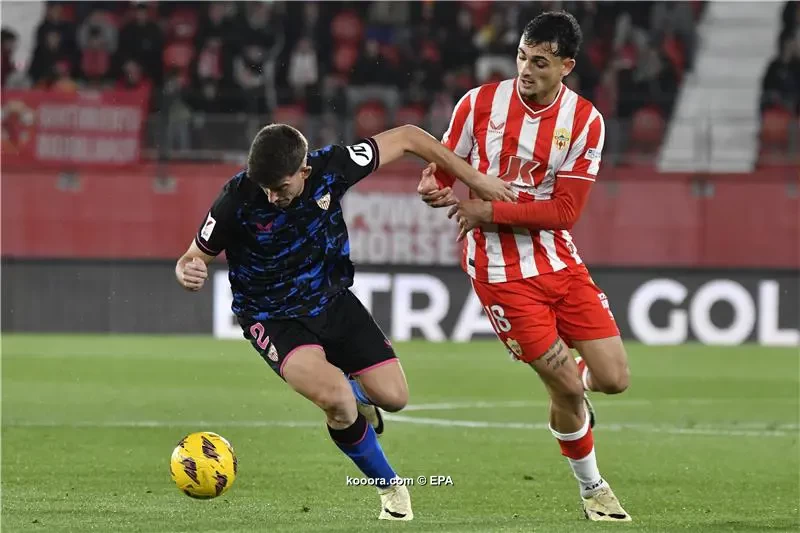 بالصور: ألميريا يقتنص تعادلا قاتلا أمام إشبيلية