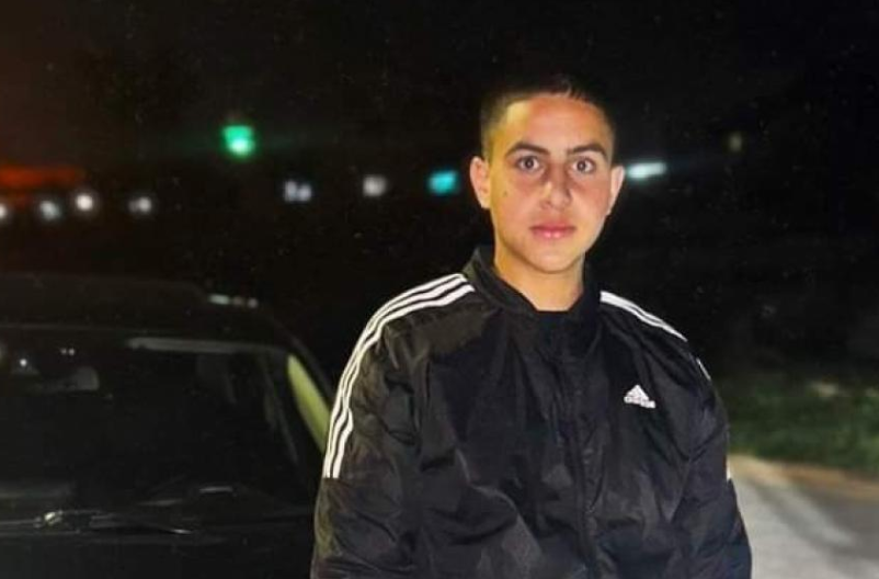 شهيد واقتحامات بالضفة وتحذير إسرائيلي من تفجر الوضع في رمضان