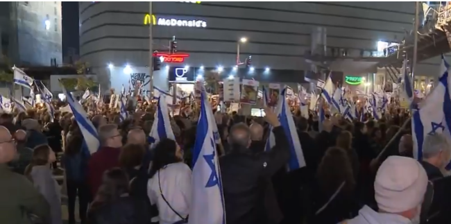 مسؤول إسرائيلي كبير: وافقا على مقترح أميركي بحل وسط مع حماس