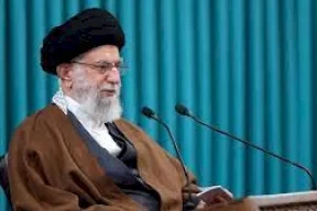 خامنئي يُهدد بالعبرية: سنجعل إسرائيل تندم