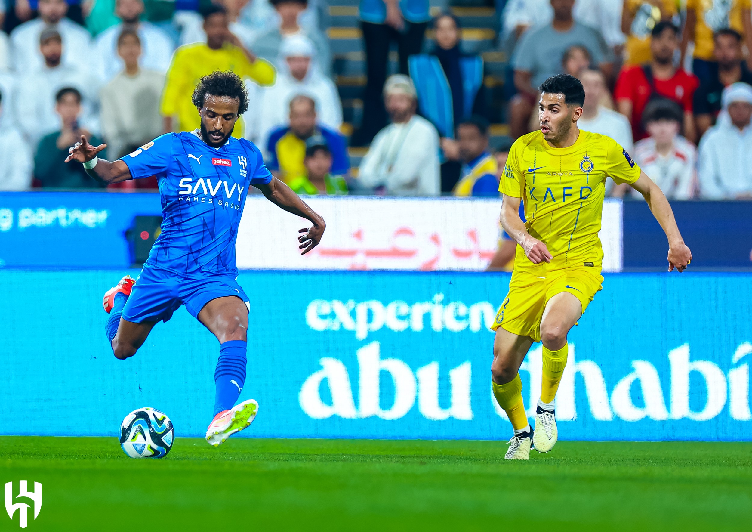 بالصور: الهلال يطيح بالنصر ويضرب موعدا سادسا مع الاتحاد