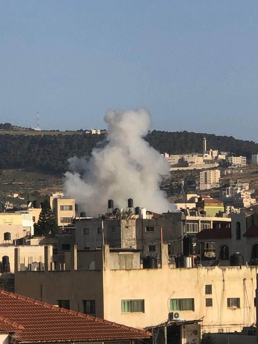 الاحتلال يقتحم طوباس وجنوبي جنين ويعتقل 5 مواطنين