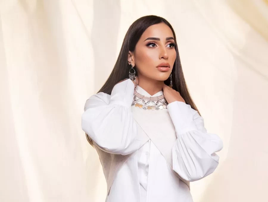 هل ترتدي دينا الشربيني الفستان الأبيض قريبا؟