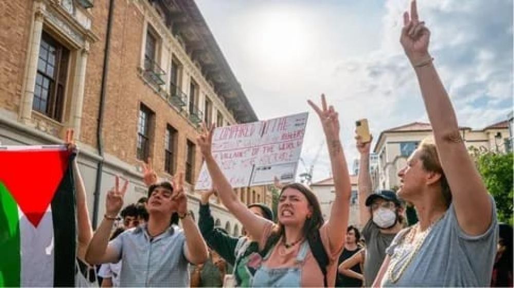 طلاب أمريكيون يقاضون مدرستهم بعد منعهم التعبير عن رأيهم بالحرب على غزة