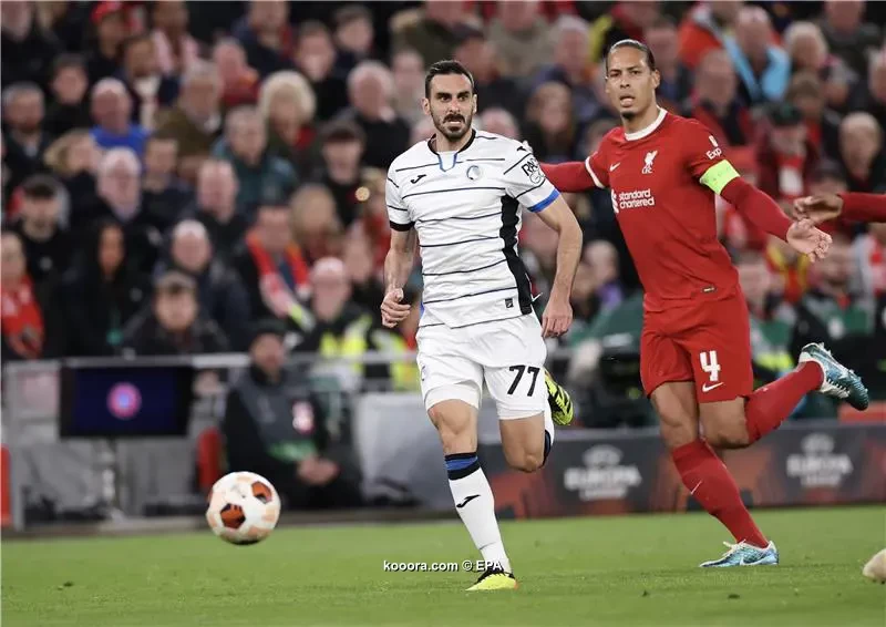 بالصور.. أتالانتا يزلزل عرش أنفيلد بثلاثية مدوية