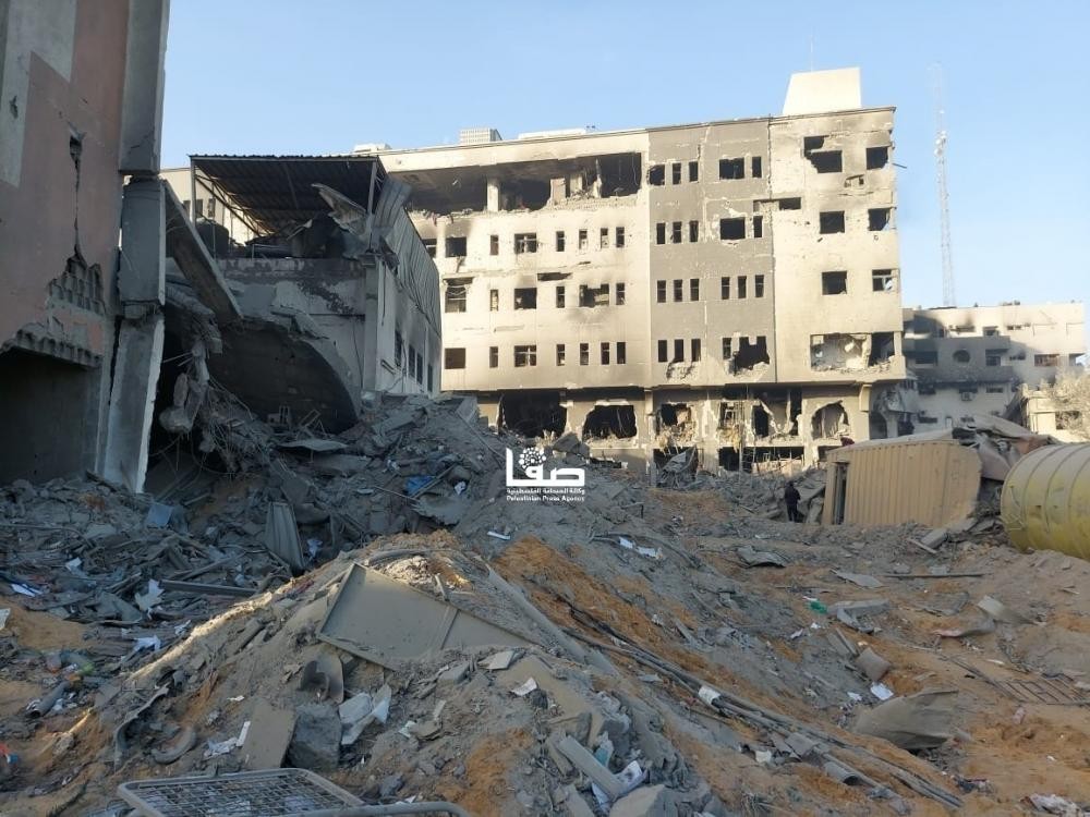 الاحتلال تعمد إخفاء الجثامين ودفنها بالرمال