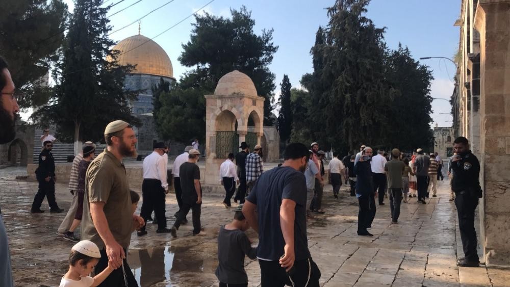اقتحامات واسعة للمسجد الأقصى في ثاني أيام "الفصح اليهودي"