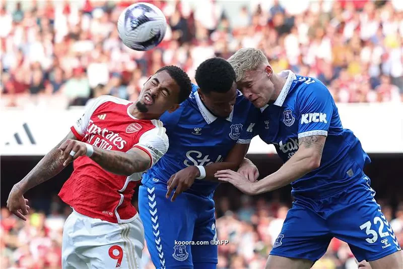 بالصور : آرسنال يخسر لقب البريميرليج رغم فوزه على إيفرتون