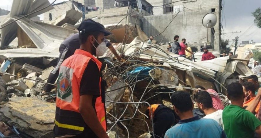 استشهاد ضابط وعنصري شرطة في قصف استهدف مخيم النصيرات