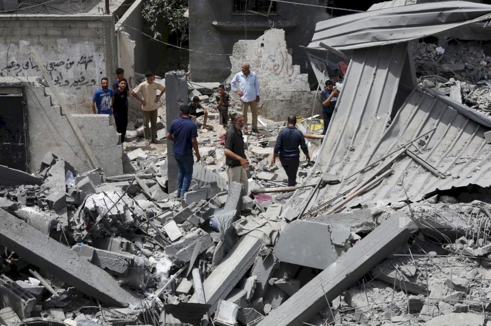 شهداء وجرحى في قصف للاحتلال على عدة مناطق بقطاع غزة