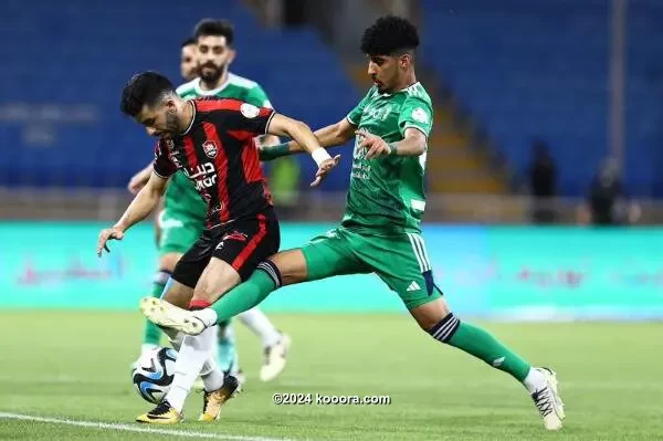 بالصور : أهلي جدة يفلت بتعادل أمام الرائد في مباراة الأهداف الملغية