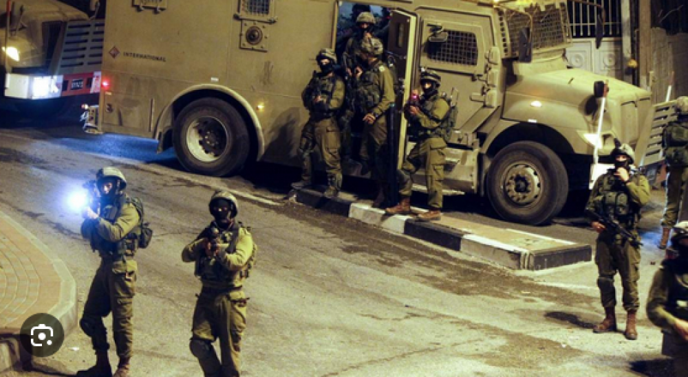 اشتباكات مسلحة واعتقال شابين بنابلس