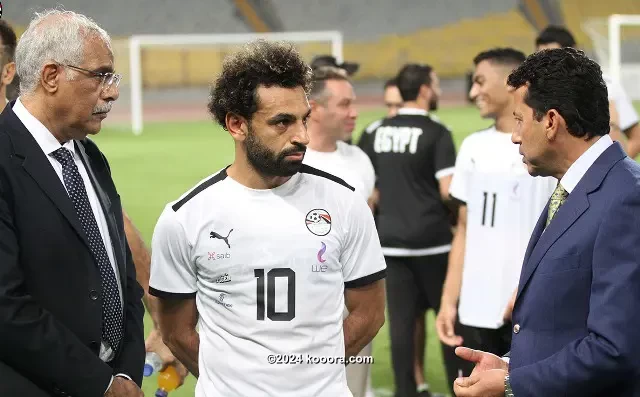 وزير الرياضة يرتب لظهور صلاح مع التوأم