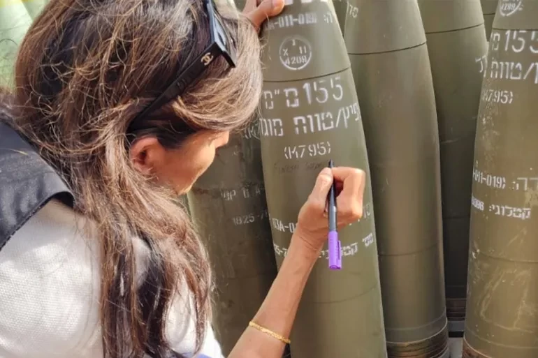 "اقضوا عليهم".. نيكي هيلي تكتب على قذائف إسرائيلية