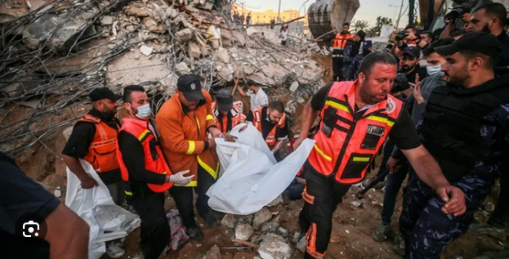 الدفاع المدني: التعامل مع الجرحى والشهداء صعب للغاية مع تكثيف القصف شمالي القطاع