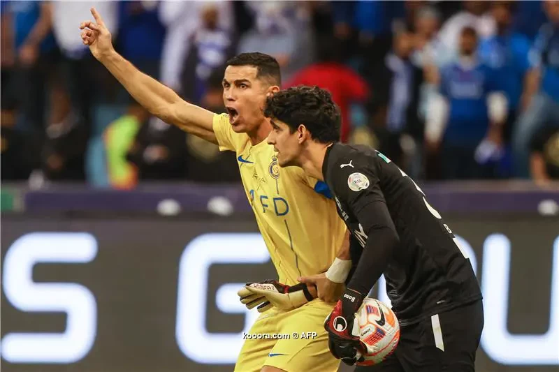 بالصور : سيناريو مجنون.. الهلال يقهر النصر ويتوج بطلا لكأس الملك