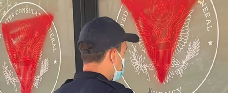 تعرض مبنى القنصلية الأمريكية في سيدني للتخريب