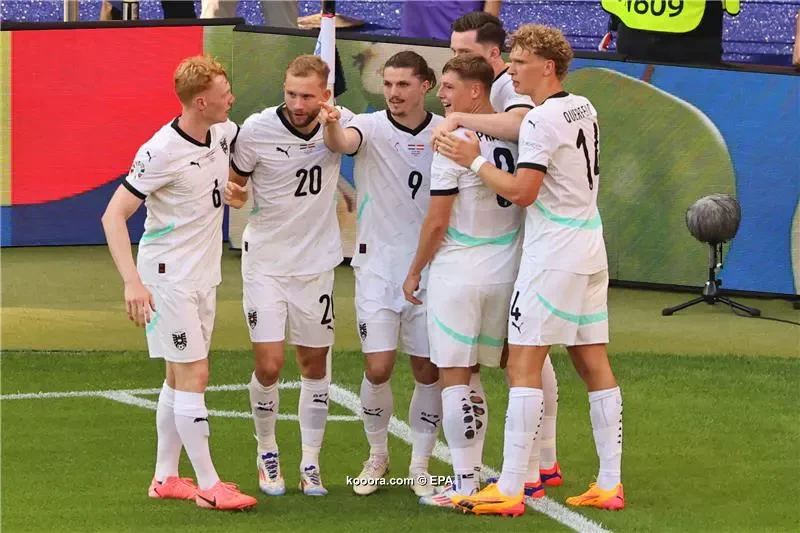 بالصور : النمسا تصعق هولندا وتتأهل في صدارة المجموعة