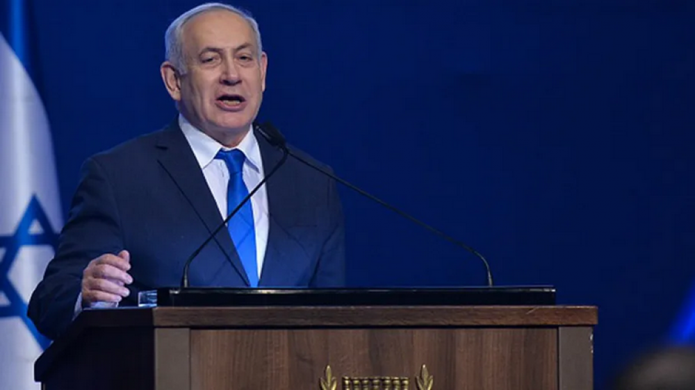 فيديو : مناصرو فلسطين في أمريكا وصلوا لفندق نتنياهو ونثروا فيه الحشرات