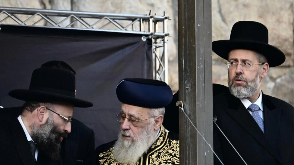 الحاخام الأكبر لليهود الشرقيين: يجب إبرام صفقة حاليا