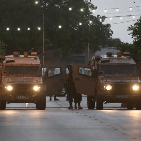 بينهم طالبة جامعية.. الاحتلال يعتقل 4 مواطنين من الخليل