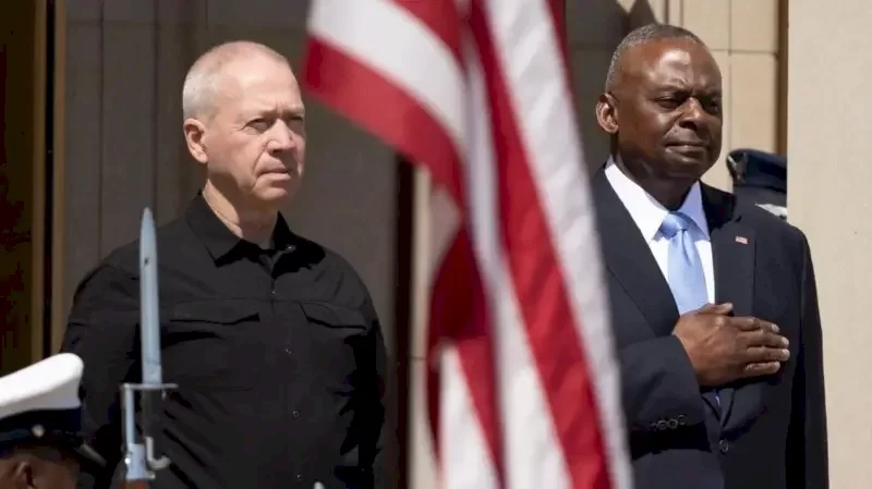 أوستن يؤكد على حق إسرائيل بالدفاع عن نفسها